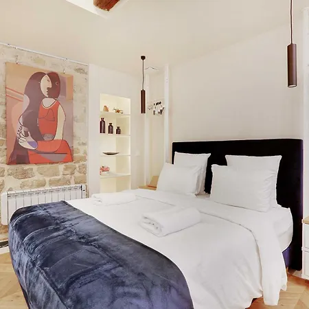 Moderne & Cosy Abbesses * Paris